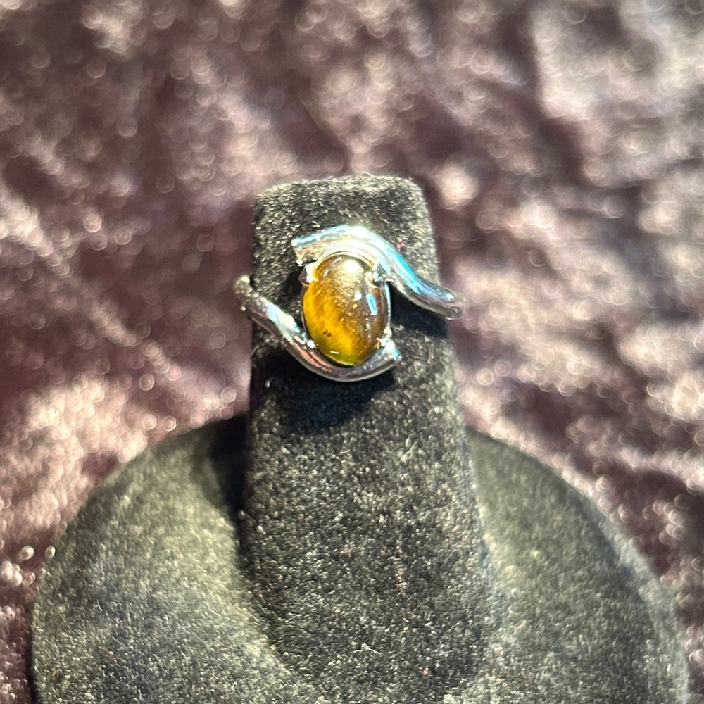 🍓UNCAS VINTAGE STERLING SILVER TIGERS EYE RING